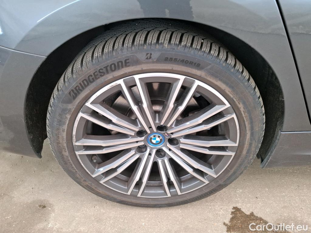  Bmw  Serie 3 BMW Série 3 Touring / 2019 / 5P / Break 320e 204ch M Sport BVA8 Hybride #5