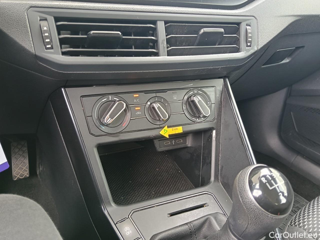  Volkswagen  Polo 1.0 80CP Trendline #21