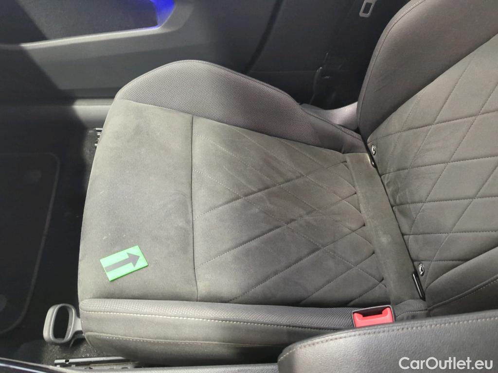  Volkswagen  Golf  Style 2.0 TDI DSG 150CP #53