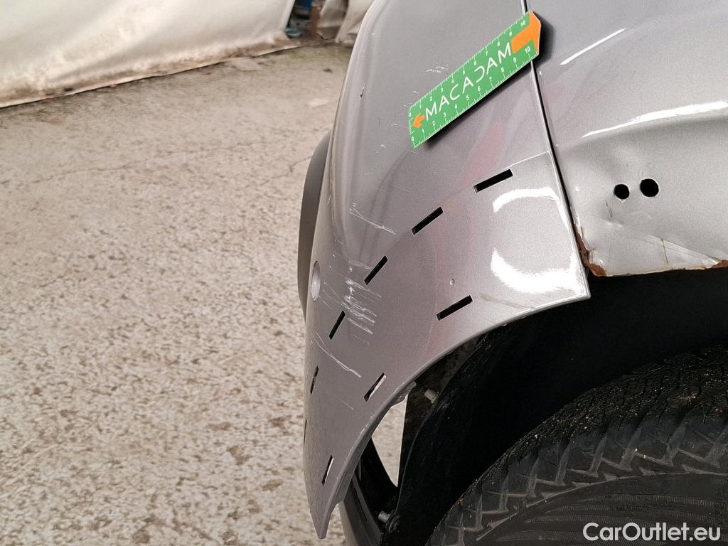  Citroen  C3  Shine Business 1.2 PureTech 80CV BVM5 E6 #12