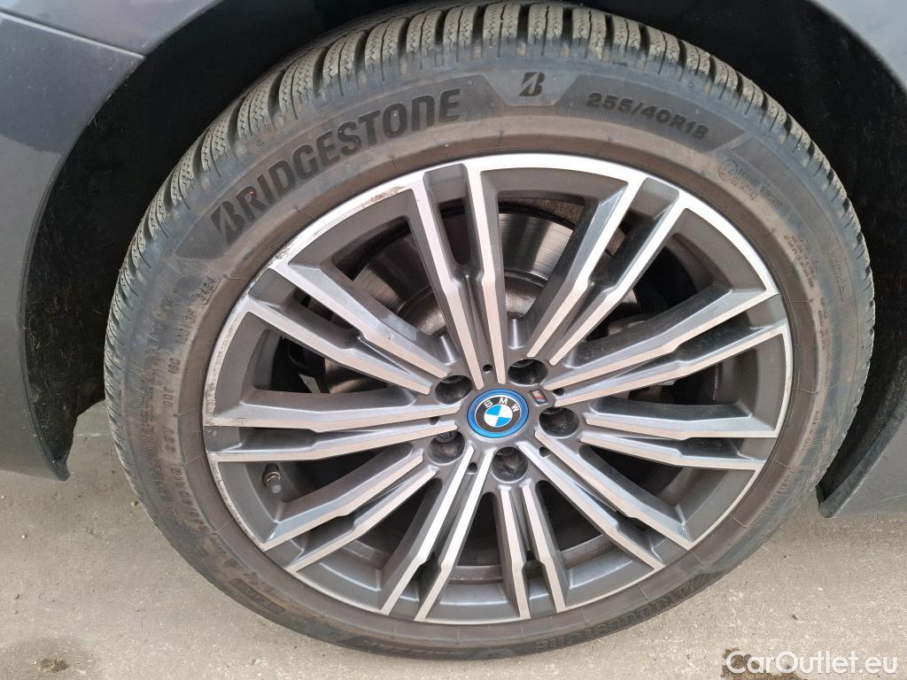  Bmw  Serie 3 BMW Série 3 Touring / 2019 / 5P / Break 320e 204ch M Sport BVA8 Hybride #13