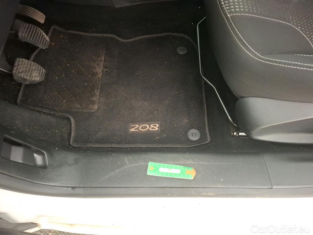  Peugeot  208  Allure Business 1.2 PureTech 110CV BVM6 E6dT #20