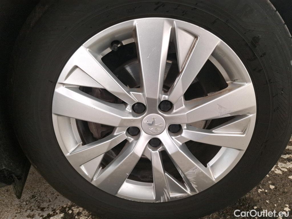  Peugeot  3008  II Active Pack 1.2 PureTech 130CV BVA8 E6d #2