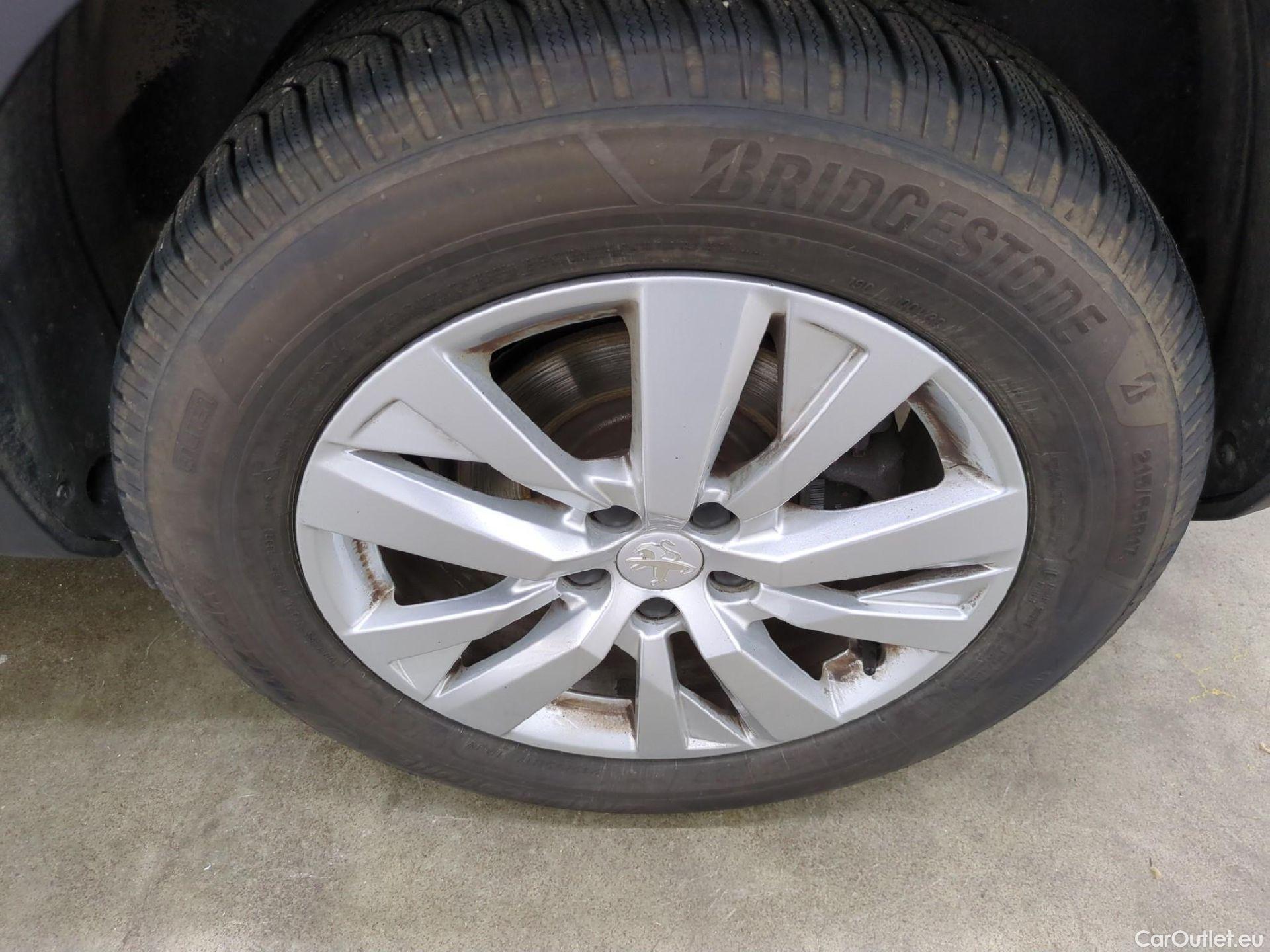  Peugeot  3008  Active Pack 1.5 HDi 130CV BVM6 E6d #10