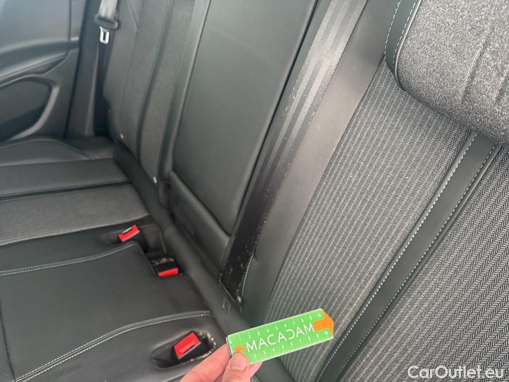  Peugeot  3008 PEUGEOT   2020  5P SUV 16 HYBRID 225 EEAT8 Allure Pack #44
