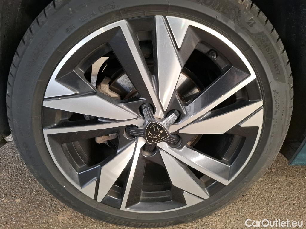  Peugeot  308 PEUGEOT  SW / 2021 / 5P / Break PureTech 130 S&S EAT 8 ALLURE #41