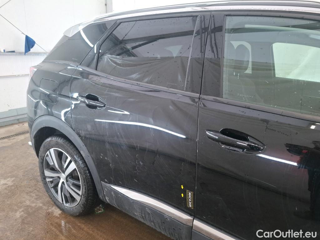  Peugeot  3008 PEUGEOT  / 2020 / 5P / SUV 1.6 HYBRID 225 E-EAT8 Allure Pack #33