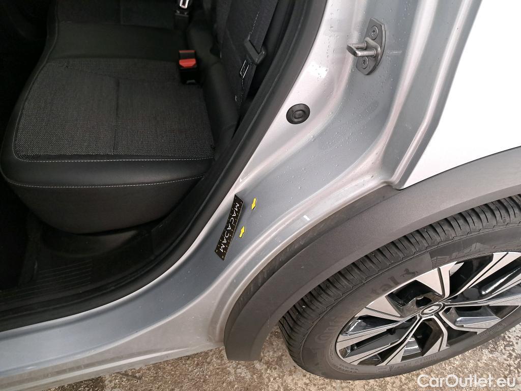 Renault  Captur RENAULT  / 2019 / 5P / SUV techno mild hybrid 160 EDC #1