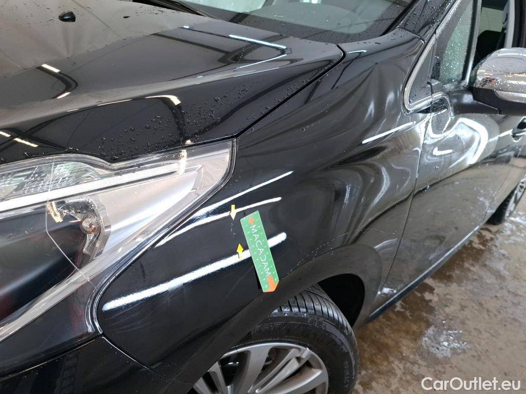  Peugeot  208  Allure 1.2 PureTech 110CV BVA6 E6dT #16