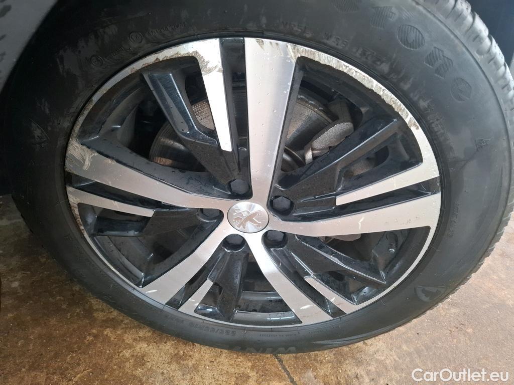  Peugeot  3008 PEUGEOT  / 2020 / 5P / SUV 1.6 HYBRID 225 E-EAT8 GT #7