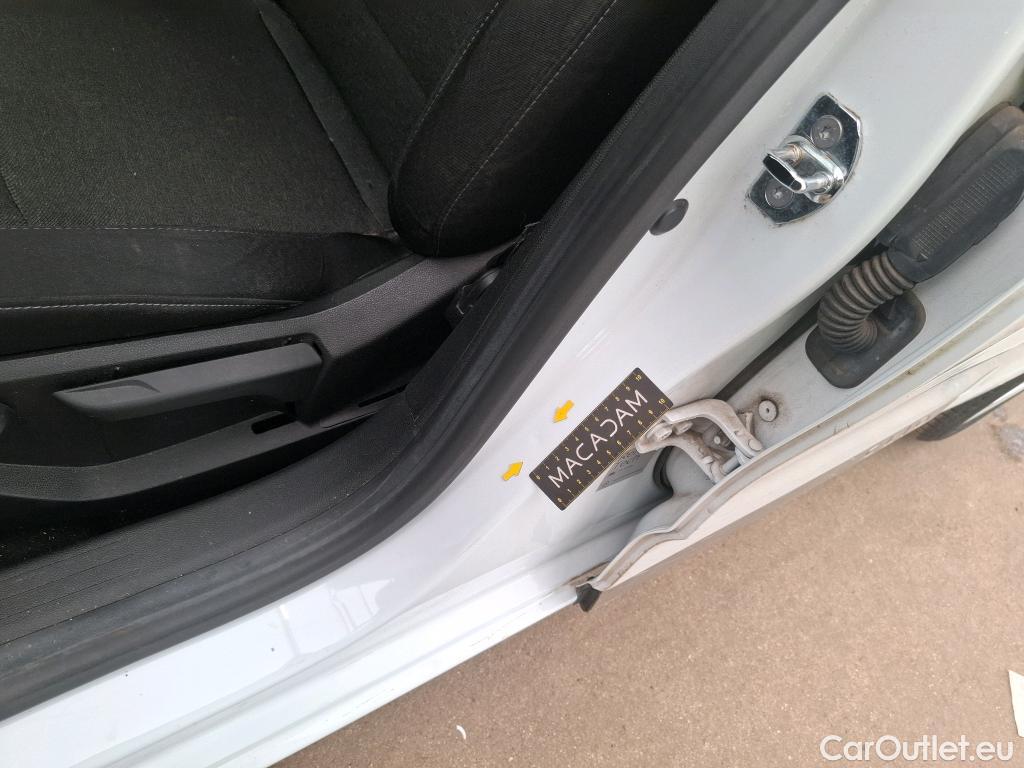  Renault  Clio  V Business 1.0 SCe 65CV BVM5 E6d #14