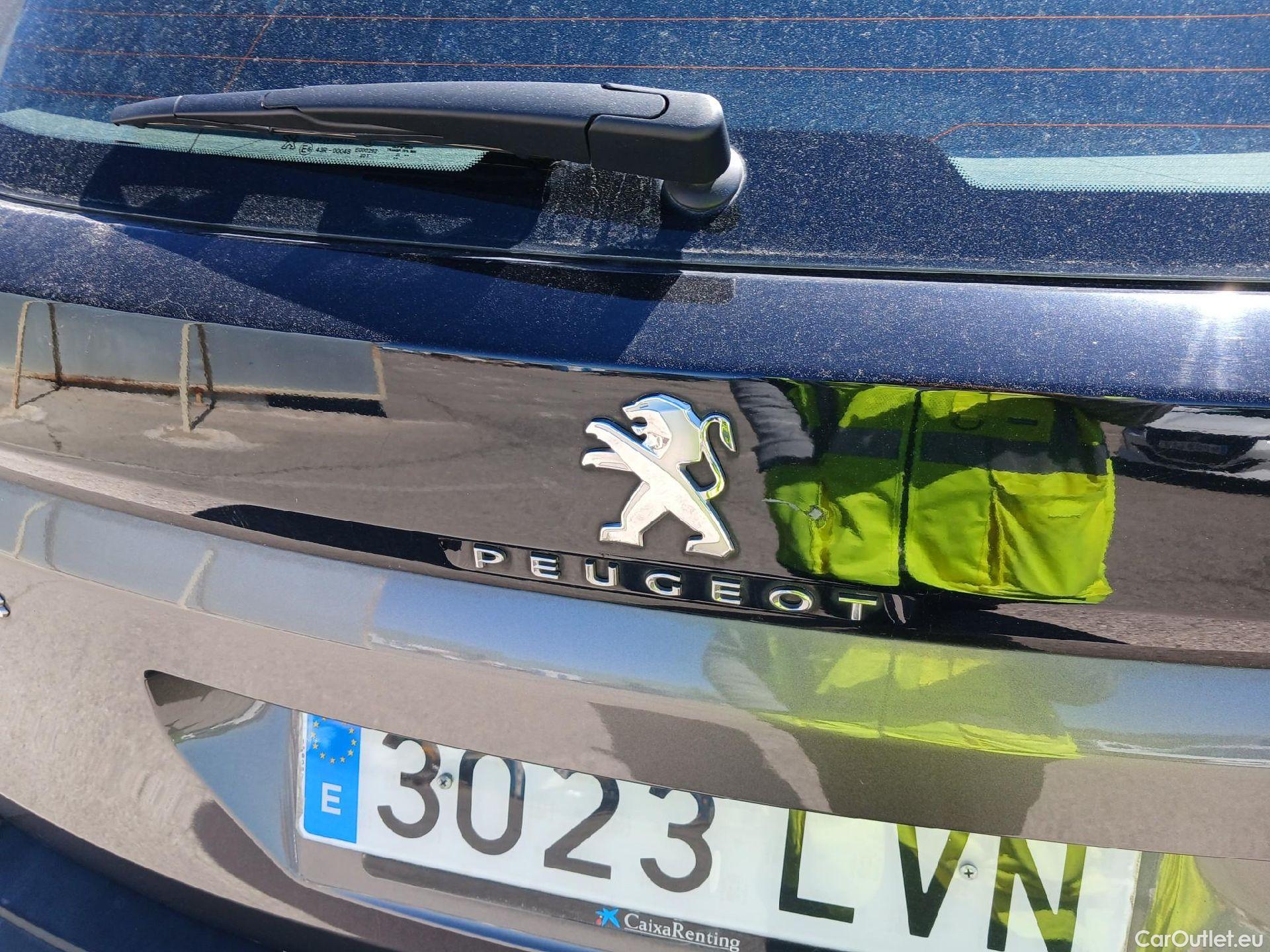  Peugeot  3008 PEUGEOT  / 2020 / 5P / todoterreno 1.5 BlueHDi 96kW (130CV) S&S Active Pack (AC3) #53