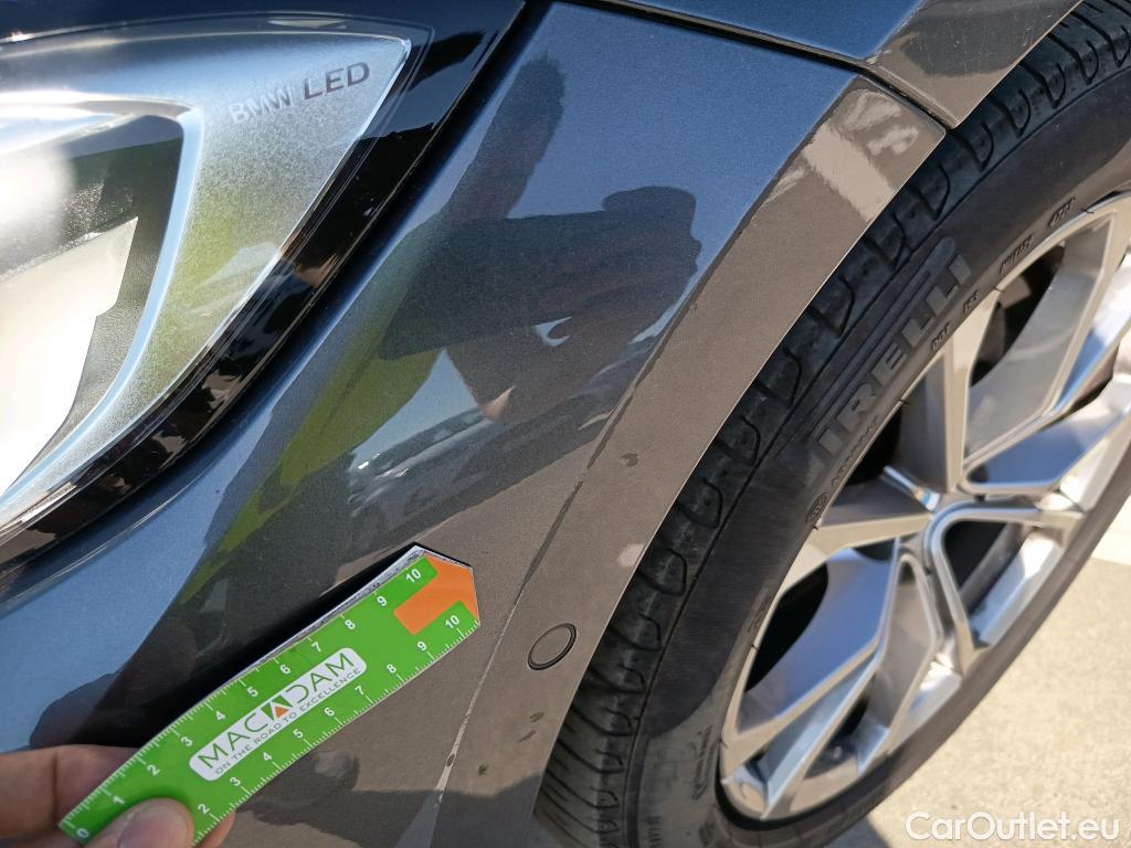  Bmw  Serie 3 BMW  / 2018 / 4P / sedán 320d Auto. #14