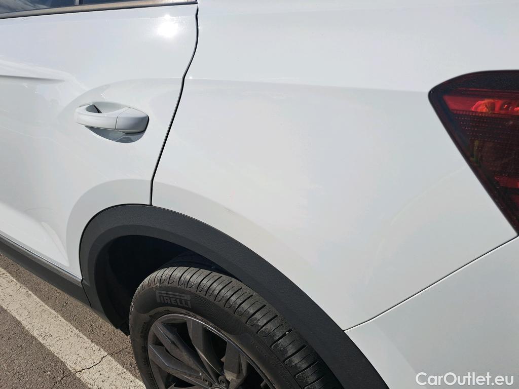  Volkswagen  T-ROC VOLKSWAGEN  / 2017 / 5P / todoterreno Sport 1.5 TSI 110kW (150CV) DSG #17