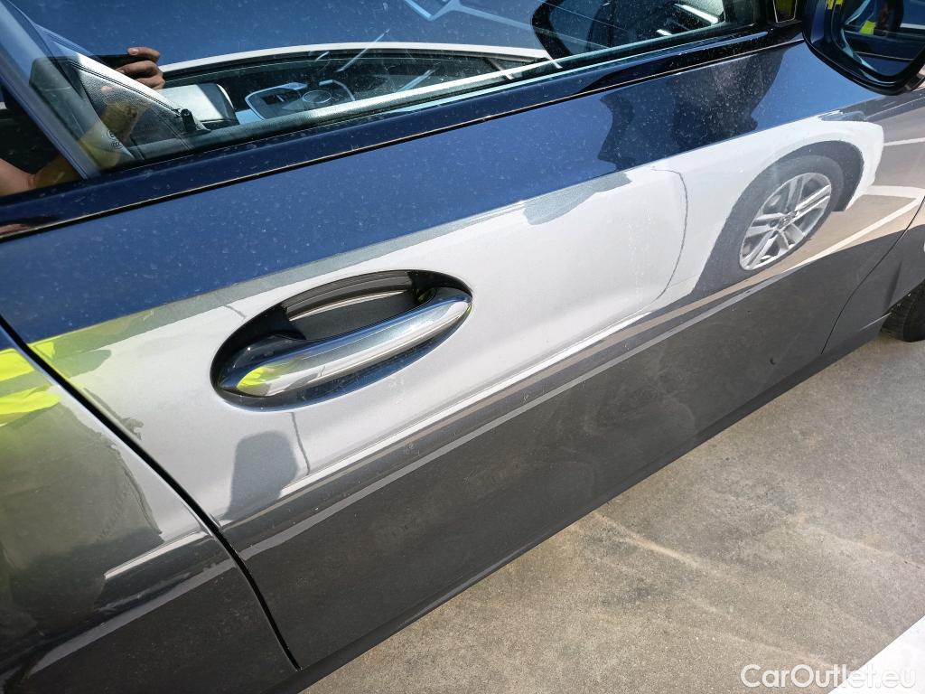  Bmw  Serie 3 BMW  / 2018 / 4P / sedán 320d Auto. #3