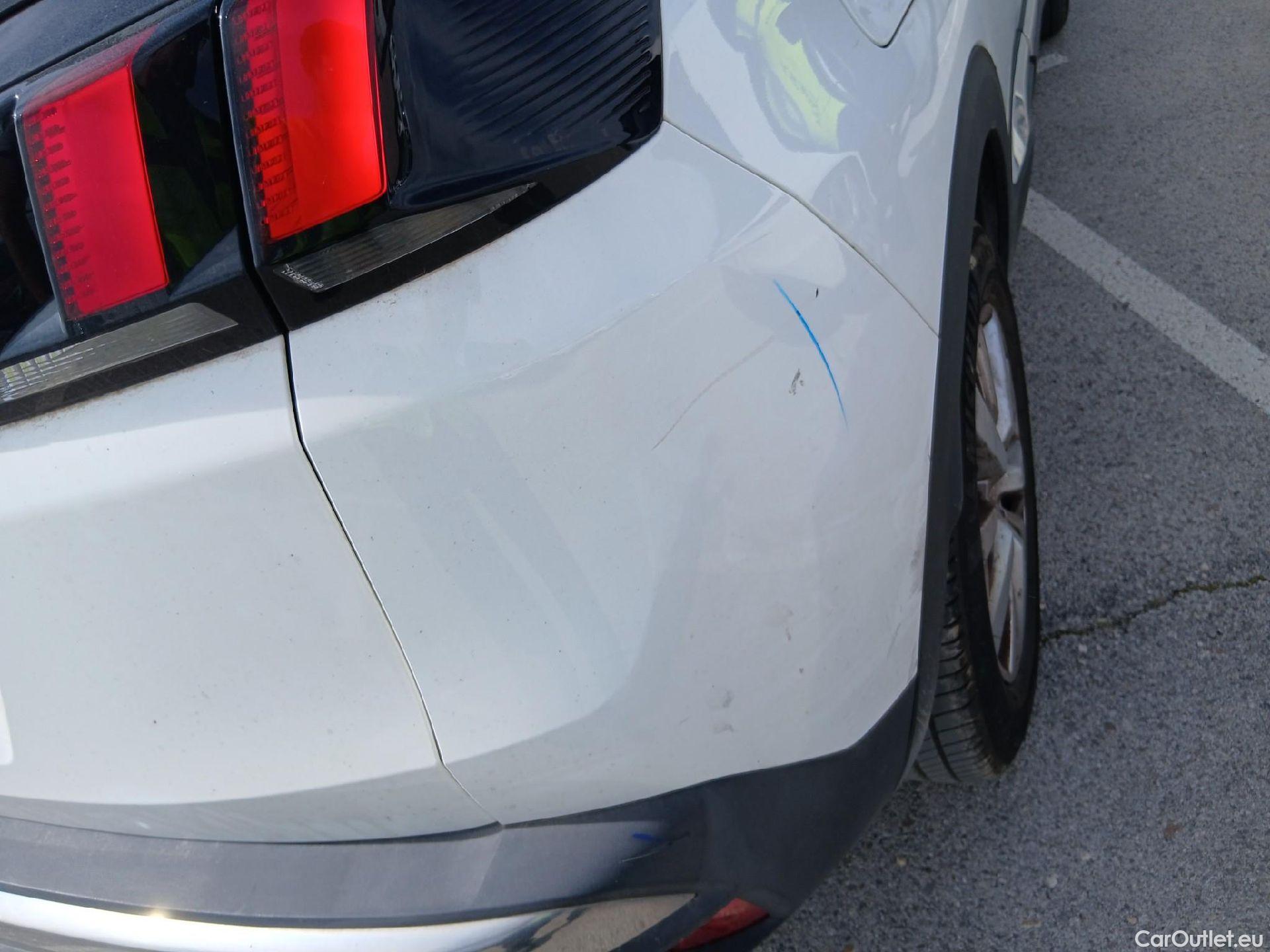  Peugeot  3008 PEUGEOT  / 2016 / 5P / todoterreno 1.5 BlueHDi 96kW (130CV) S&S Style #25