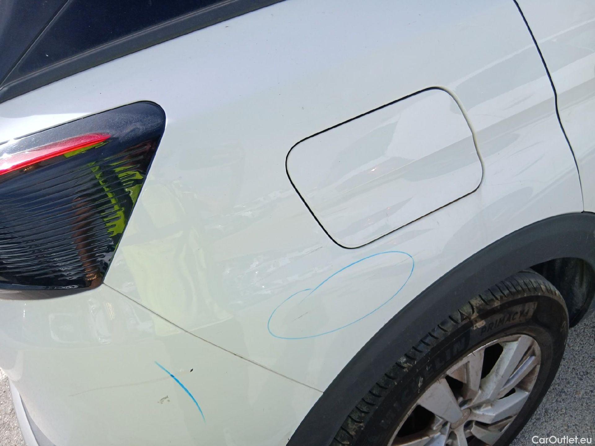  Peugeot  3008 PEUGEOT  / 2016 / 5P / todoterreno 1.5 BlueHDi 96kW (130CV) S&S Style #29