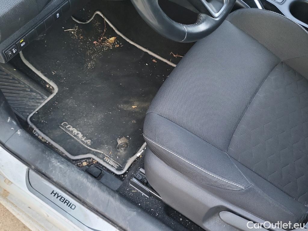  Toyota  Corolla TOYOTA  1.8 125H ACTIVE TECH E-CVT #26