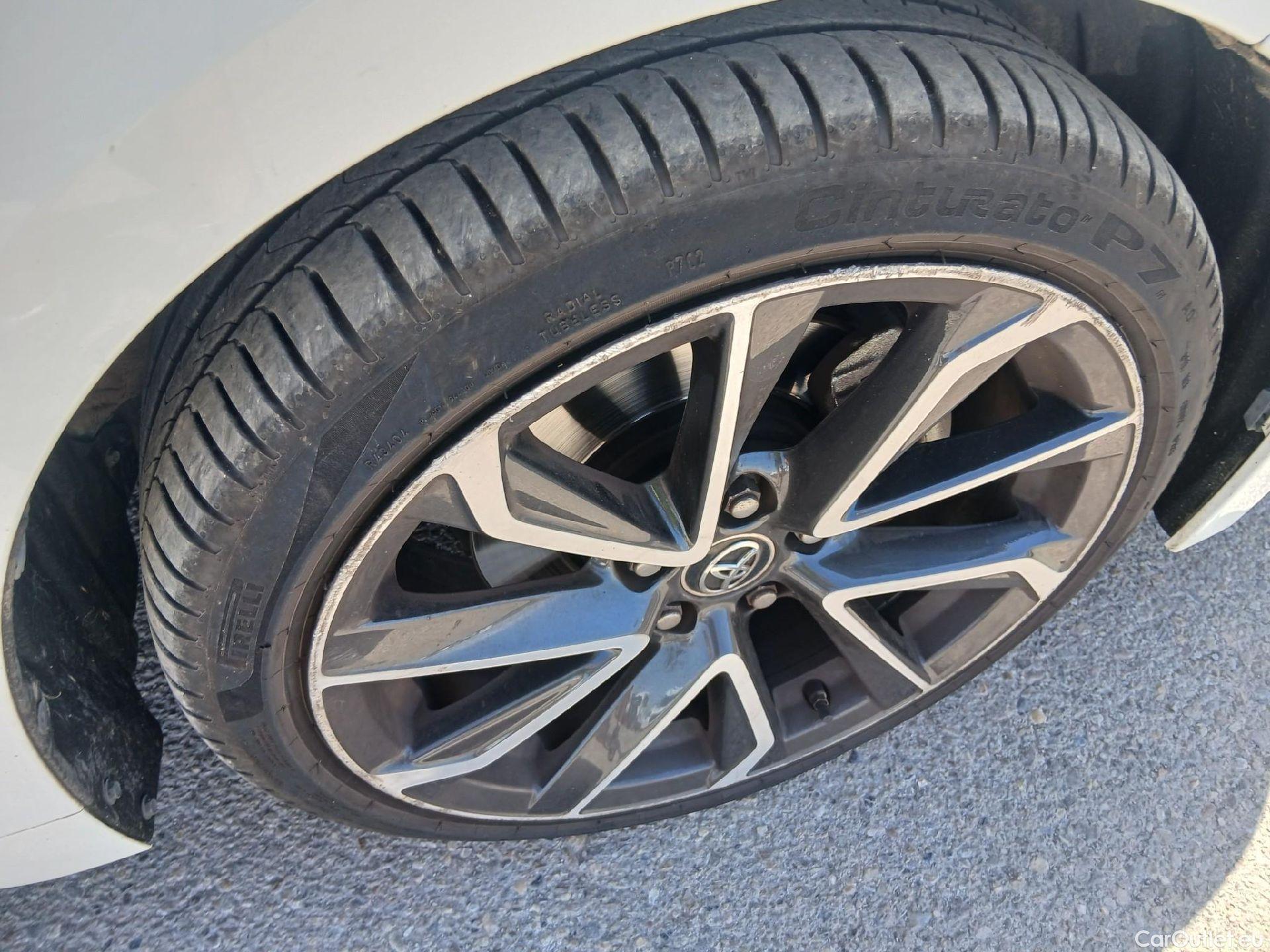  Toyota  Corolla TOYOTA  / 2019 / 5P / familiar 2.0 180H FEEL! E-CVT TOURING SPORT #49