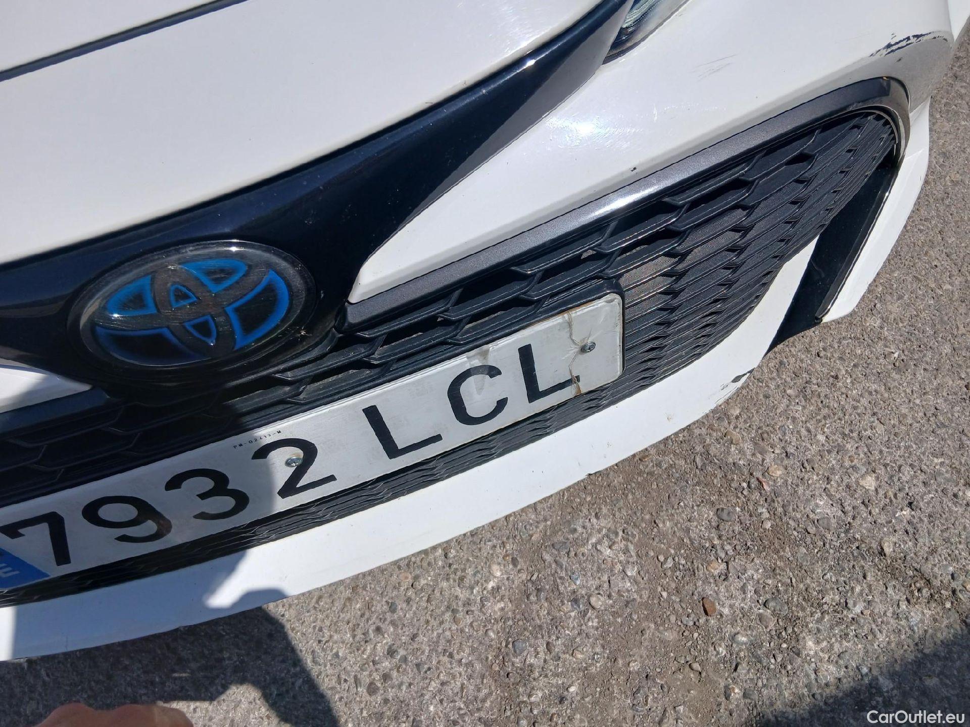  Toyota  Corolla TOYOTA  / 2019 / 5P / familiar 2.0 180H FEEL! E-CVT TOURING SPORT #5