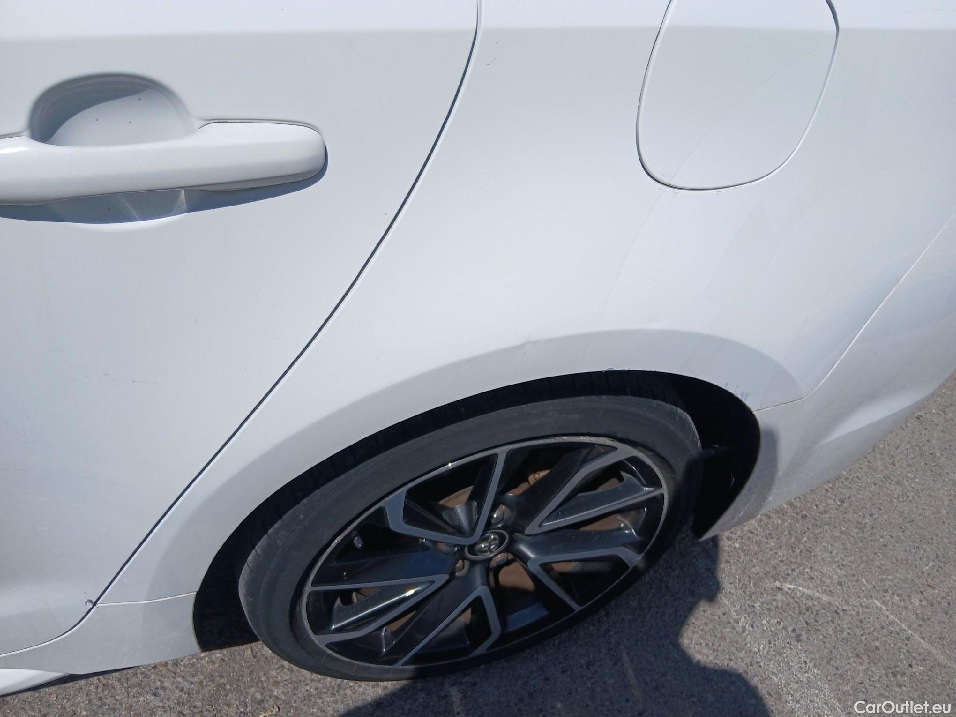  Toyota  Corolla TOYOTA  / 2019 / 5P / familiar 2.0 180H FEEL! E-CVT TOURING SPORT #21