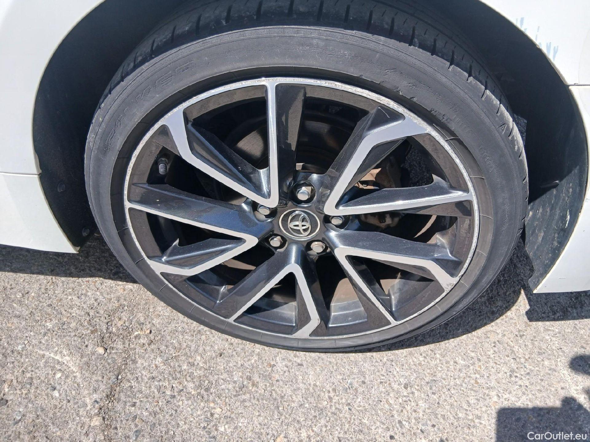  Toyota  Corolla TOYOTA  / 2019 / 5P / familiar 2.0 180H FEEL! E-CVT TOURING SPORT #23
