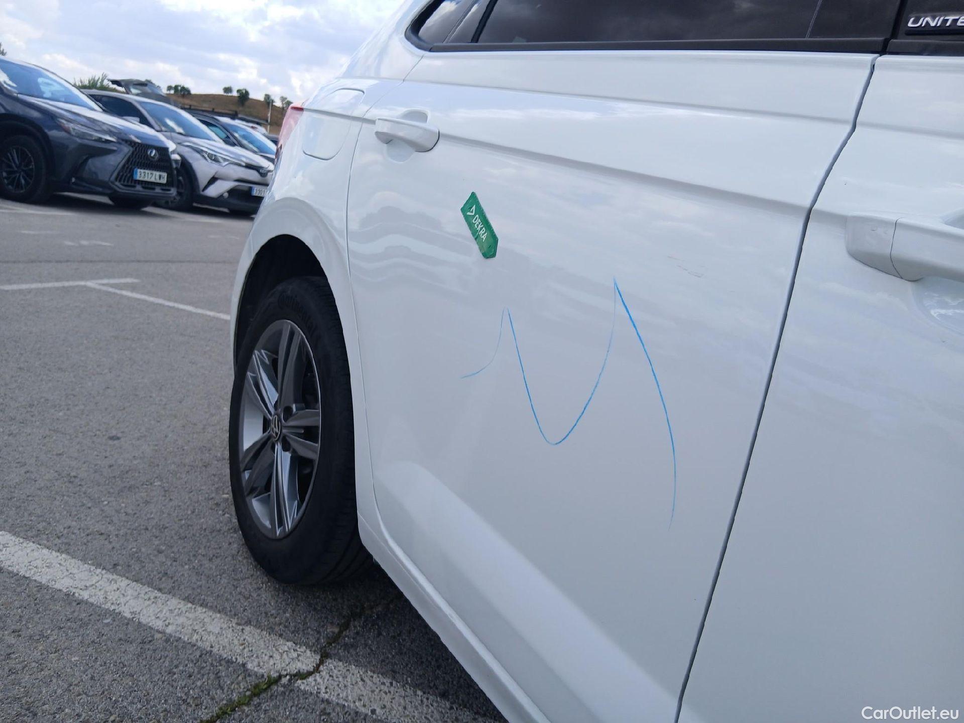  Volkswagen  Polo VOLKSWAGEN  / 2017 / 5P / berlina con portón United 1.0 TSI 81kW (110CV)(SP) #21