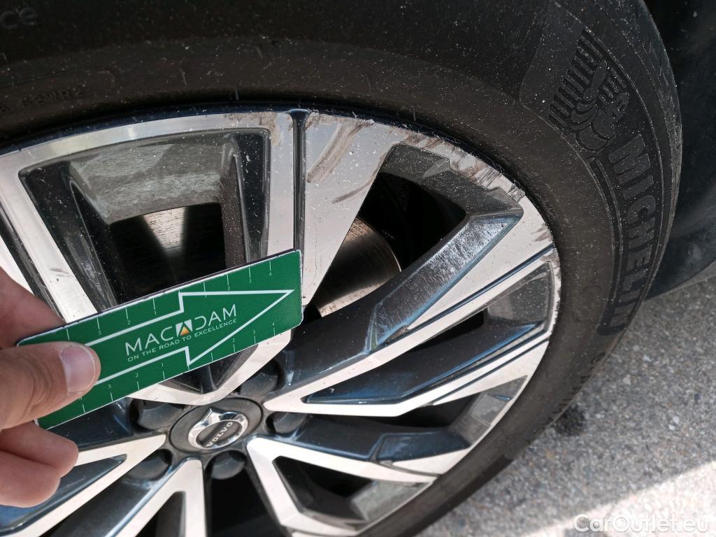  Volvo  XC60 VOLVO  / 2017 / 5P / todoterreno 2.0 T6 AWD Recharge Inscription Auto #8
