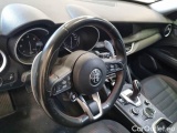  Alfa Romeo   STELVIO ALFA ROMEO / 2017 / 5P / SUV 2.2 TURBO D 160CV ROSSO EDIZIONE AT8 RWD #60
