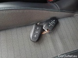  Peugeot  2008 PEUGEOT  / 2019 / 5P / CROSSOVER BLUEHDI 130 EAT8 ALLURE PACK S/S AUT. #70