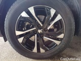  Peugeot  2008 PEUGEOT  / 2019 / 5P / CROSSOVER BLUEHDI 130 EAT8 GT S/S AUT. #18
