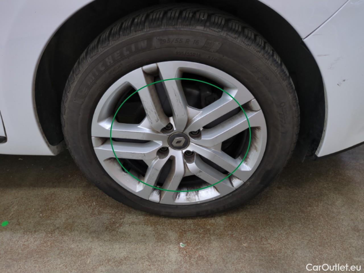  Renault  Clio  IV Business 0.9 TCe 90CV BVM5 E6 #37