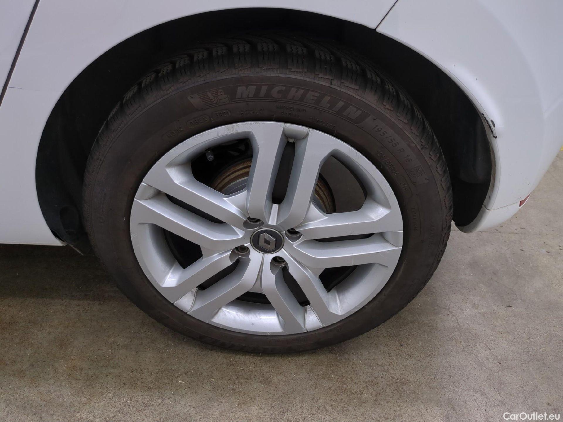  Renault  Clio  IV Business 0.9 TCe 90CV BVM5 E6 #10