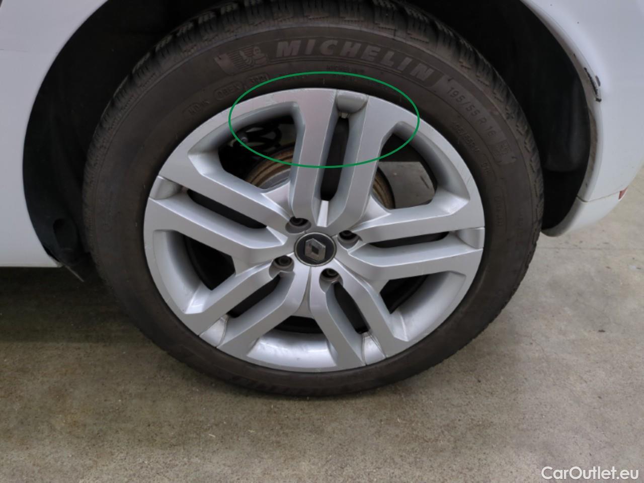  Renault  Clio  IV Business 0.9 TCe 90CV BVM5 E6 #29
