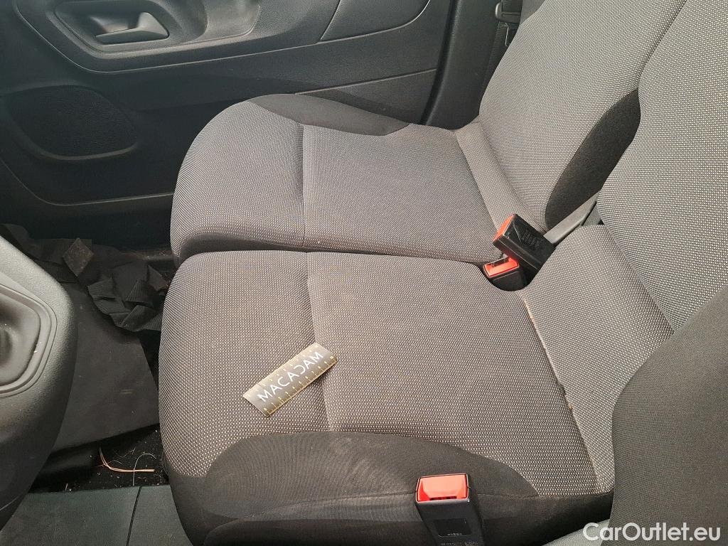  Toyota  Proace TOYOTA  City / 2019 / 4P / Fourgonnette 1.5 Medium 100 D-4D Business #5