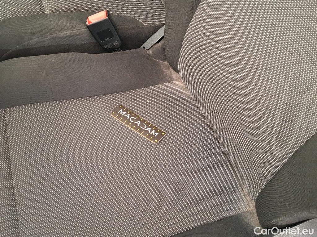  Toyota  Proace TOYOTA  City / 2019 / 4P / Fourgonnette 1.5 Medium 100 D-4D Business #2