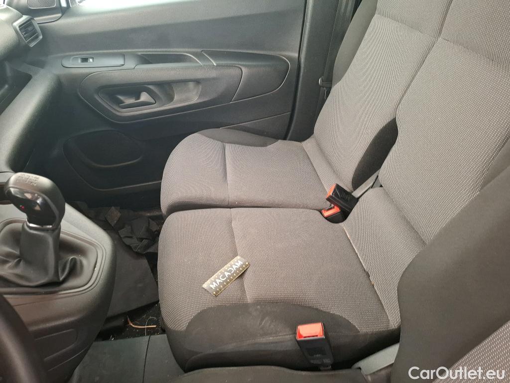  Toyota  Proace TOYOTA  City / 2019 / 4P / Fourgonnette 1.5 Medium 100 D-4D Business #4