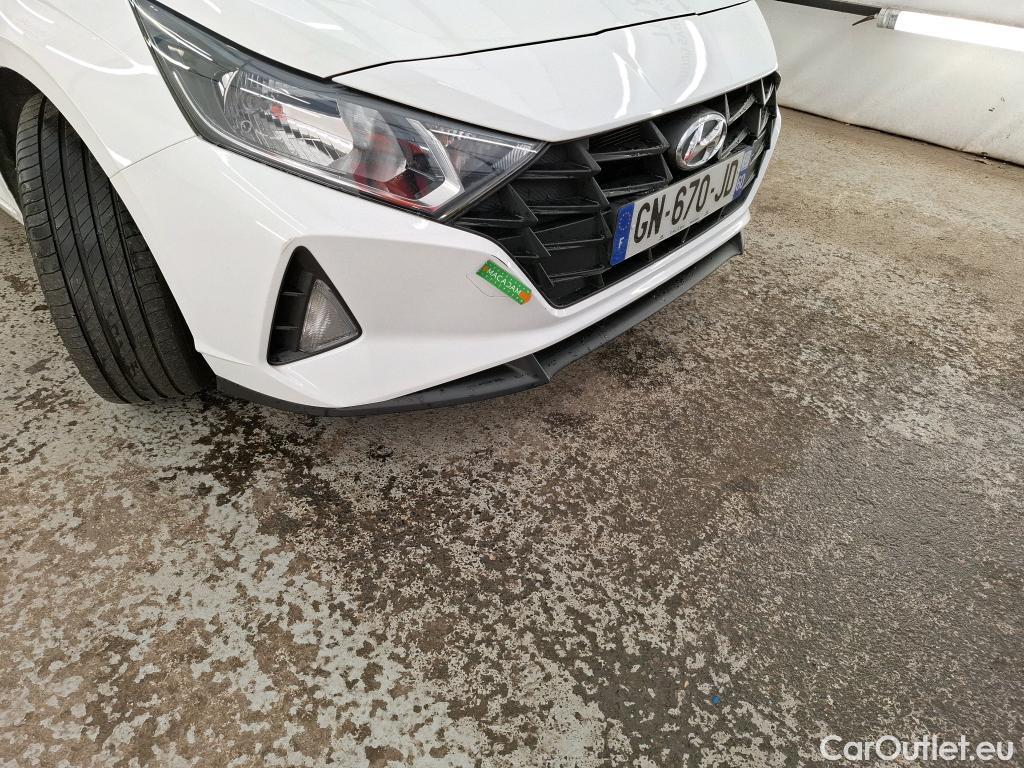  Hyundai  i20  Intuitive 1.2 85CV BVM5 E6d #18