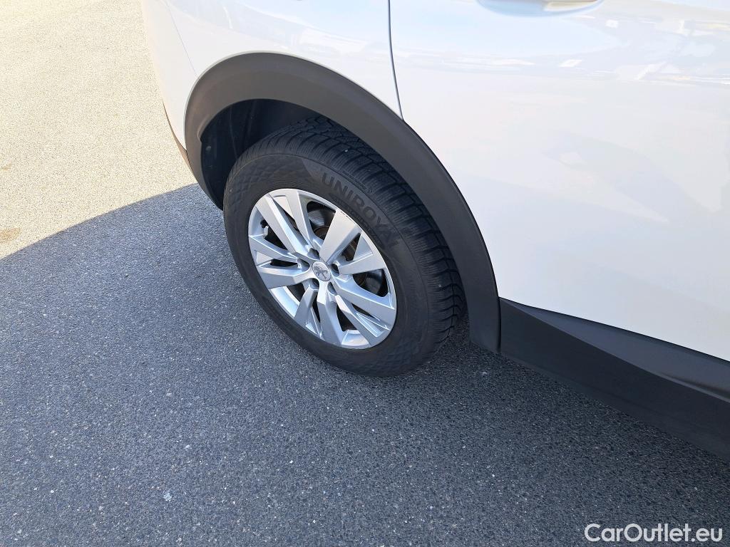  Peugeot  3008  Active Pack 1.2 PureTech 130CV BVA8 E6d #3