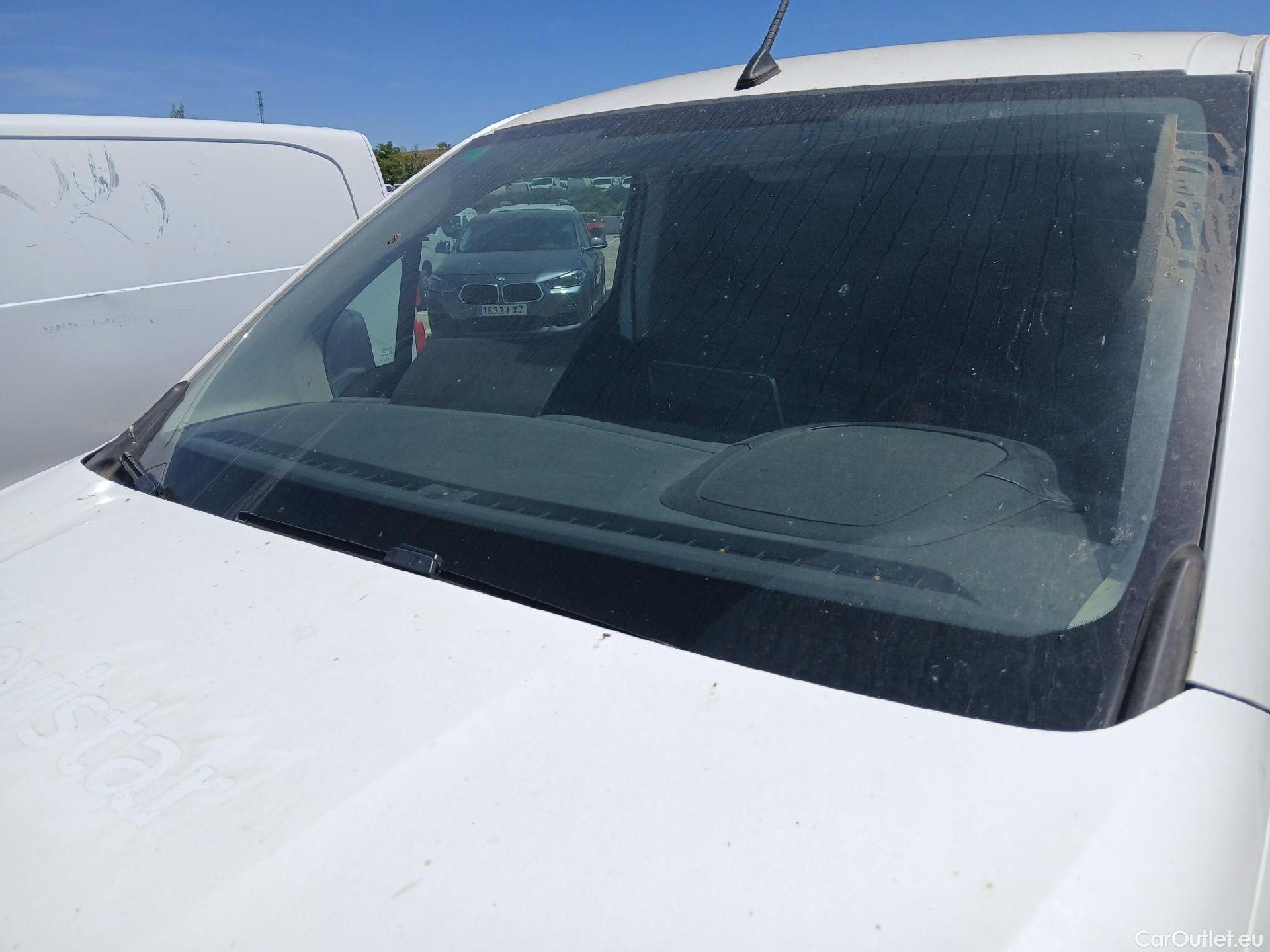 Citroen  Berlingo CITROEN  / 2018 / 4P / furgón derivado de turismo Talla M BlueHDi 100 CLUB #6