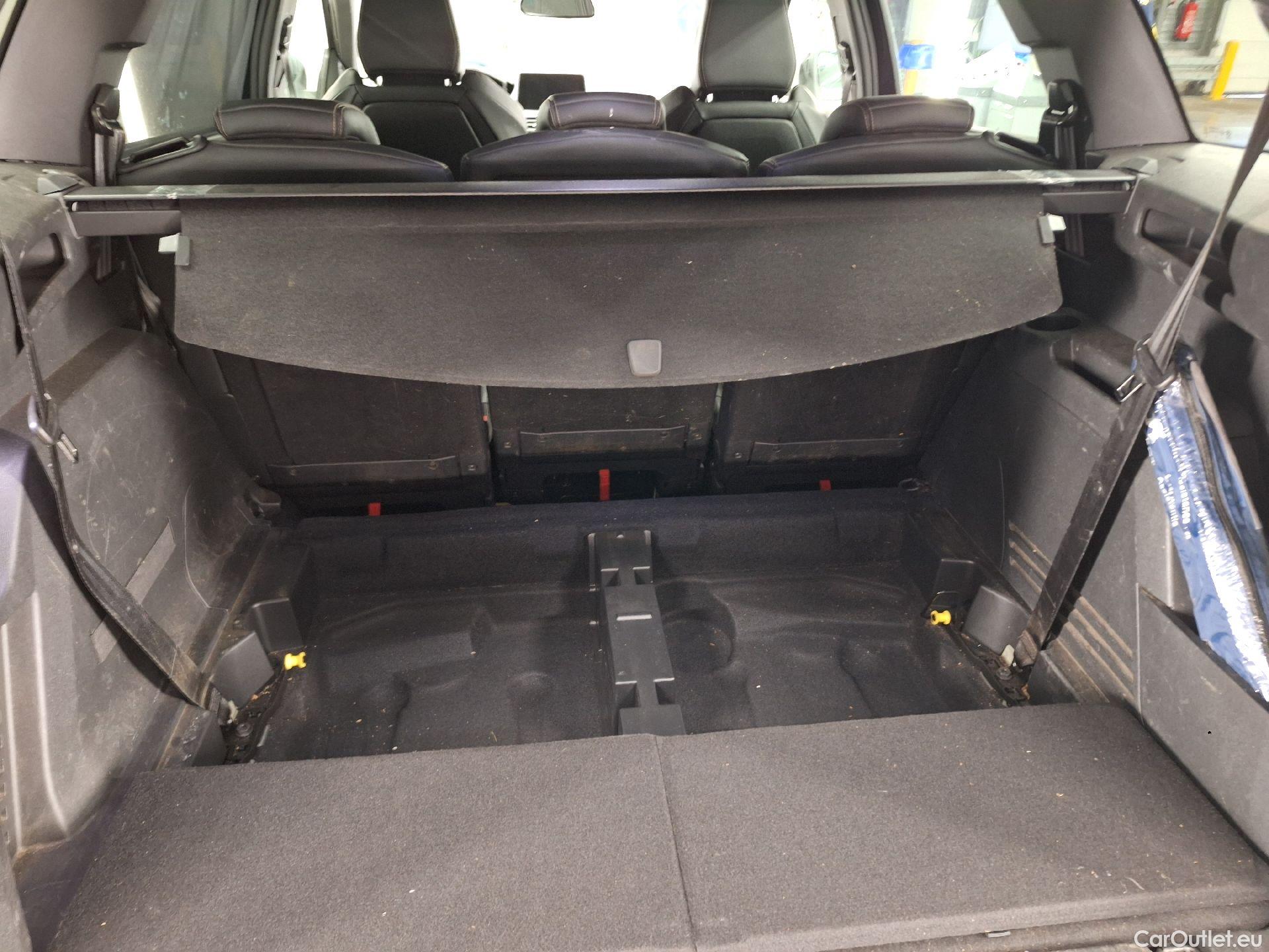  Peugeot  5008 Peugeot,  '16, Peugeot  2.0 BlueHDi 132kW S&S EAT8 GT Line 5d #9