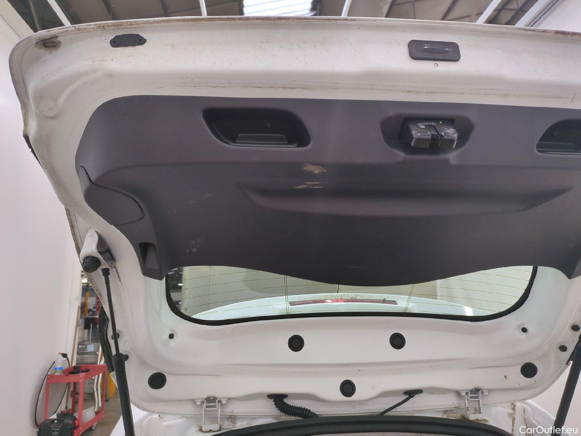  Renault  Clio RENAULT  / 2016 / 5P / Berline &Business TCe 90 #23