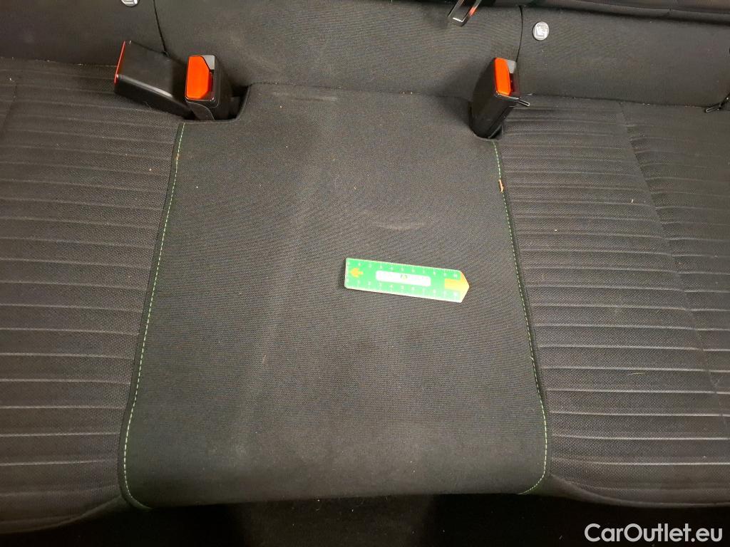  Peugeot  208 PEUGEOT  / 2023 / 5P / Berline PureTech 100 S&S Active #10