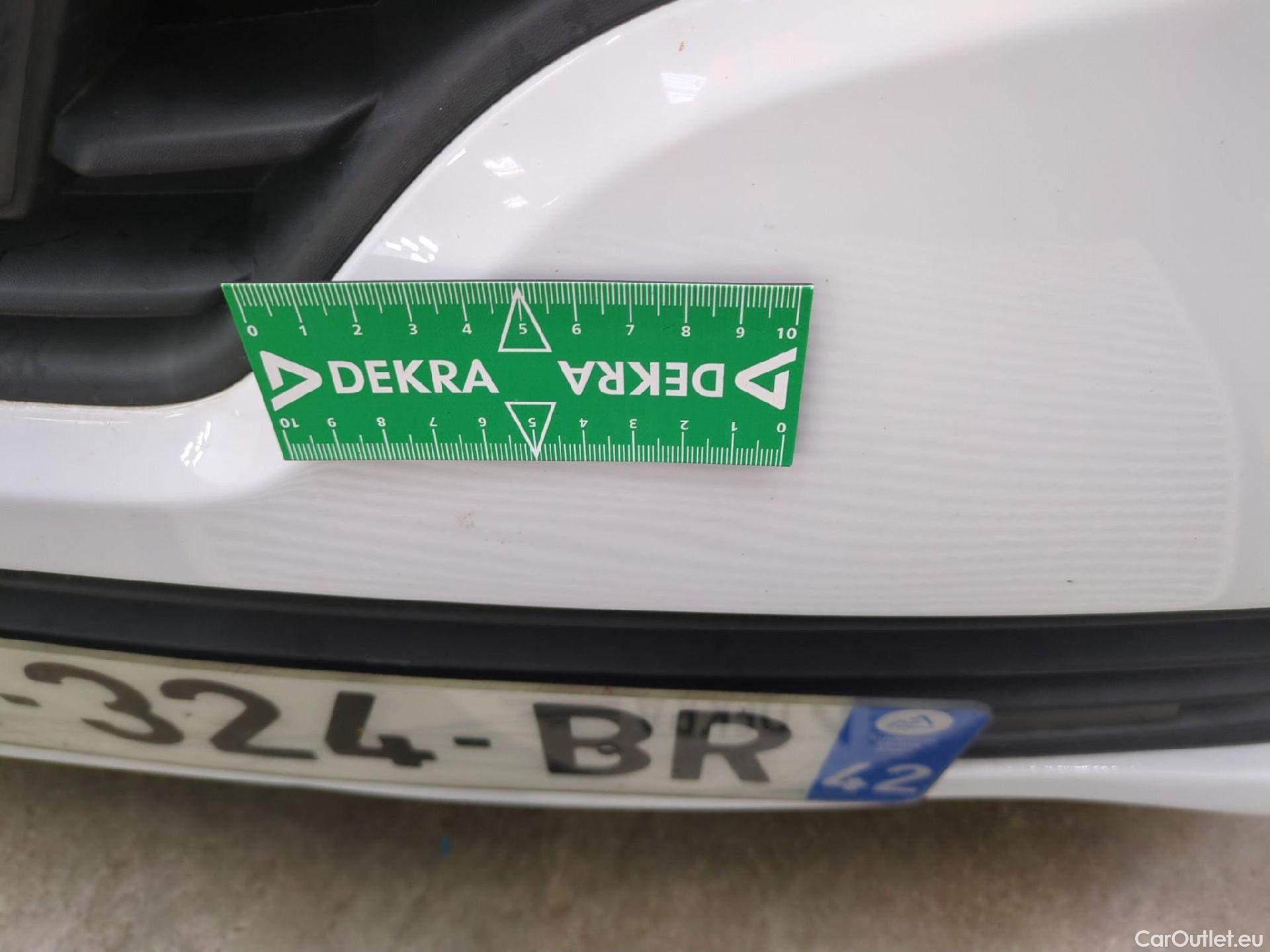  Renault  Clio RENAULT  / 2016 / 5P / Berline &Business TCe 90 #12