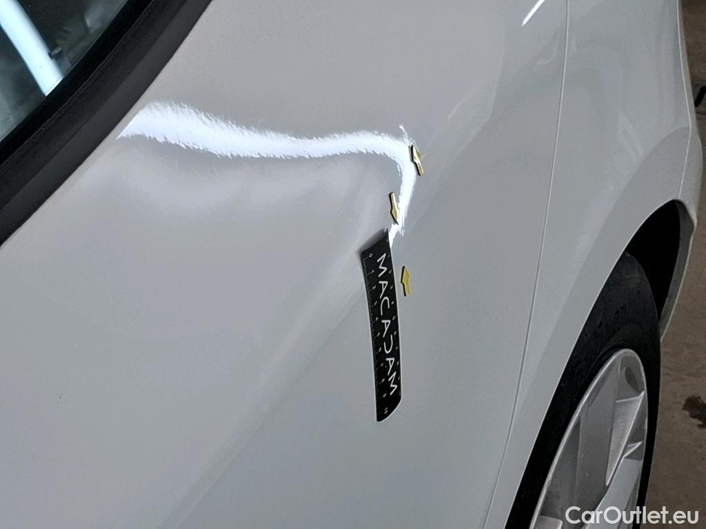  Renault  Clio  V Business 1.6 E-TECH Hybrid 140CV BVA6 E6d #46