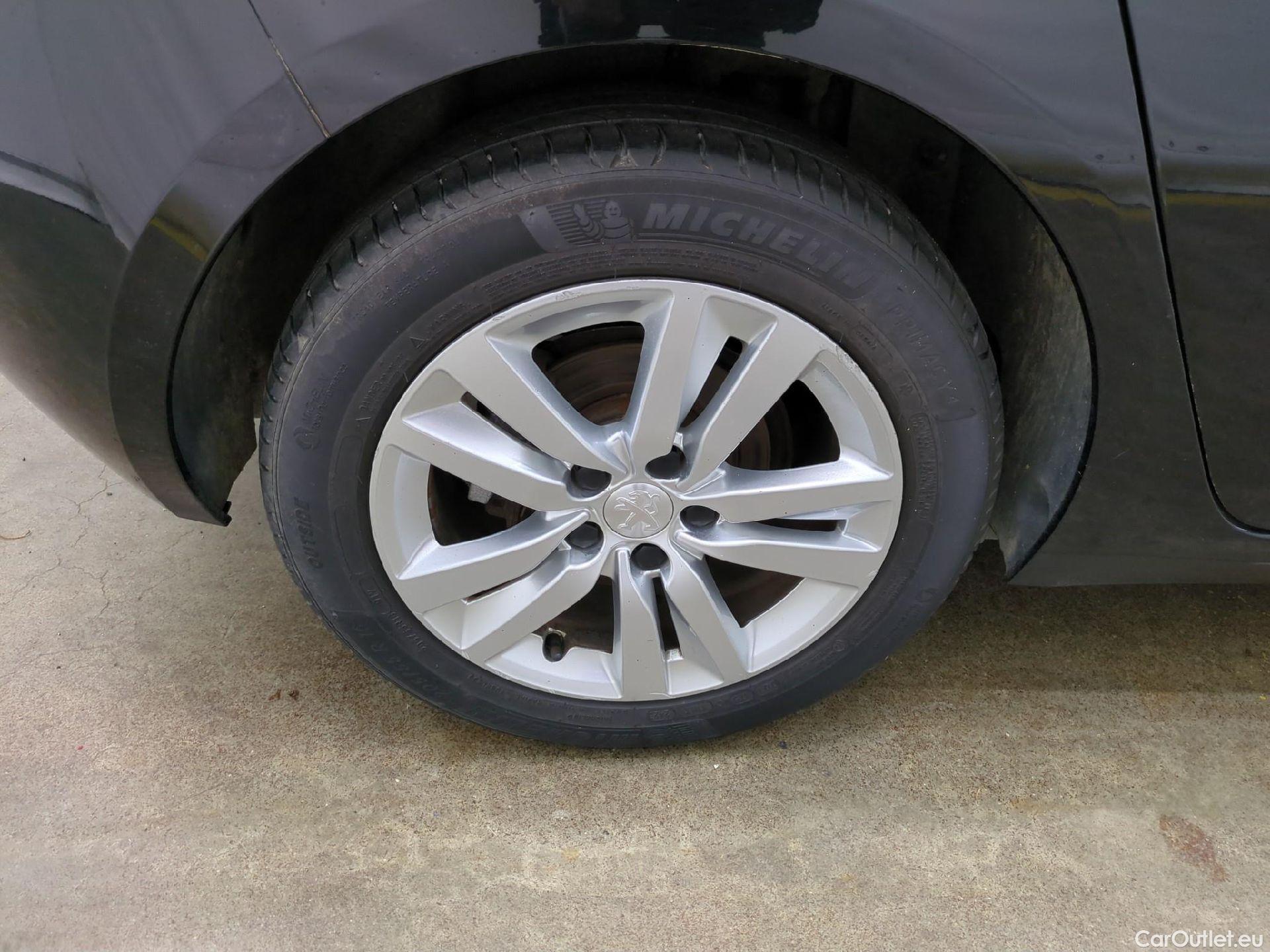  Peugeot  308  Active Business 1.5 HDI 100CV BVM6 E6d #18