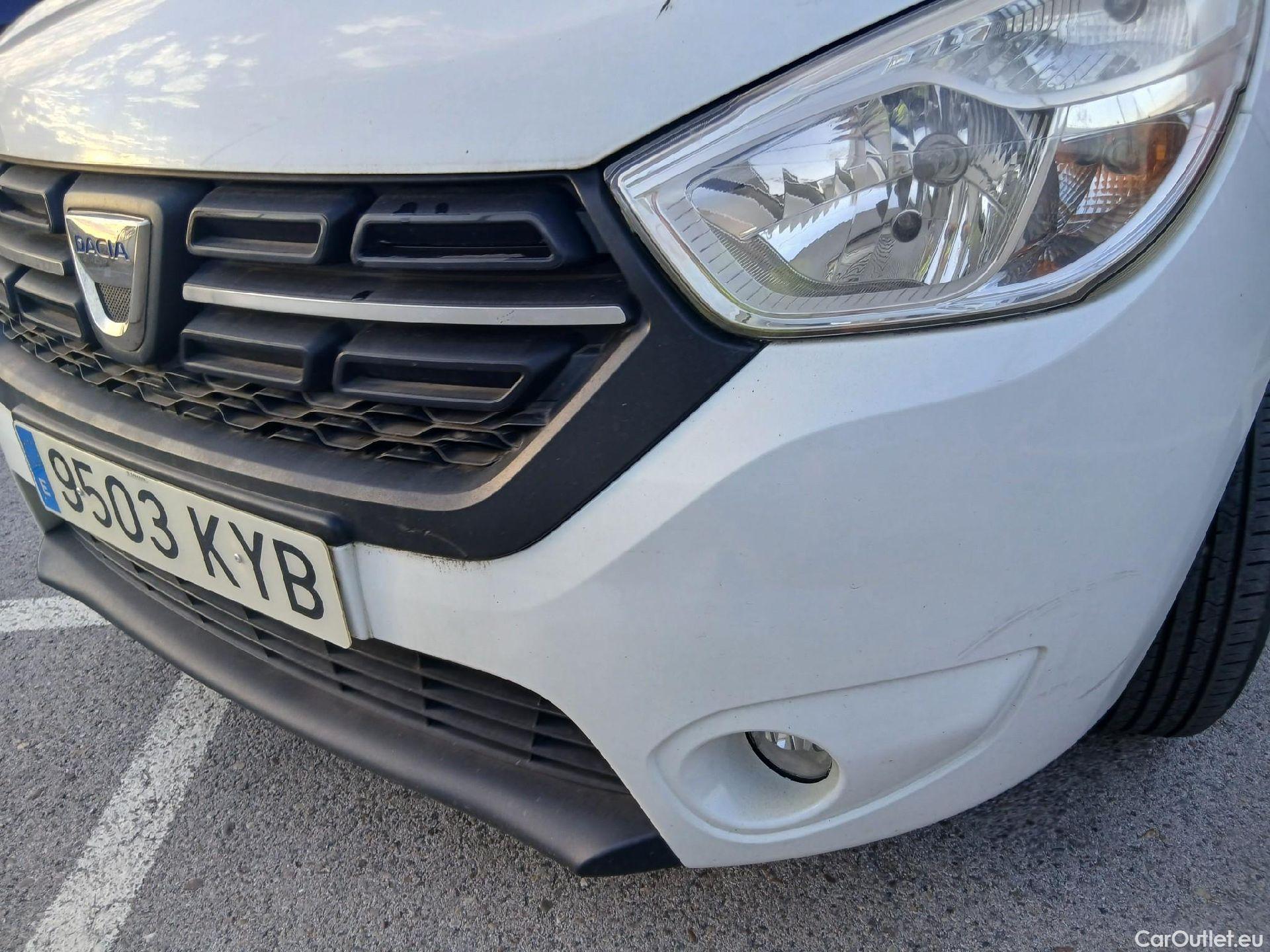  Dacia  Lodgy DACIA  / 2012 / 5P / monovolumen compacto Comfort Blue dCi 70kW (95CV) 7Pl - 18 #4