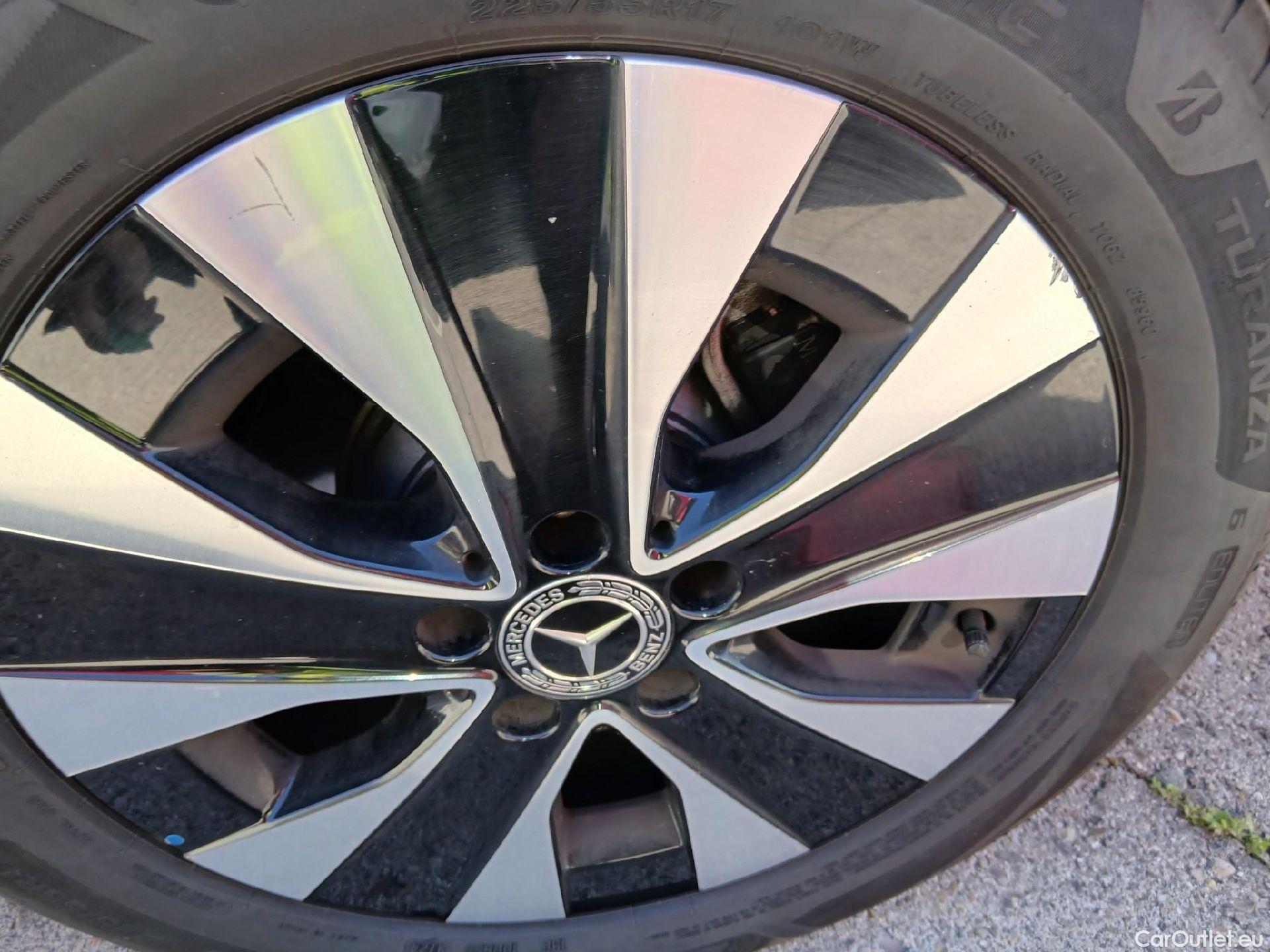  Mercedes  V-Klasse MERCEDES-BENZ Clase V / 2014 / 4P / monovolumen 220 d Clase V Largo #23