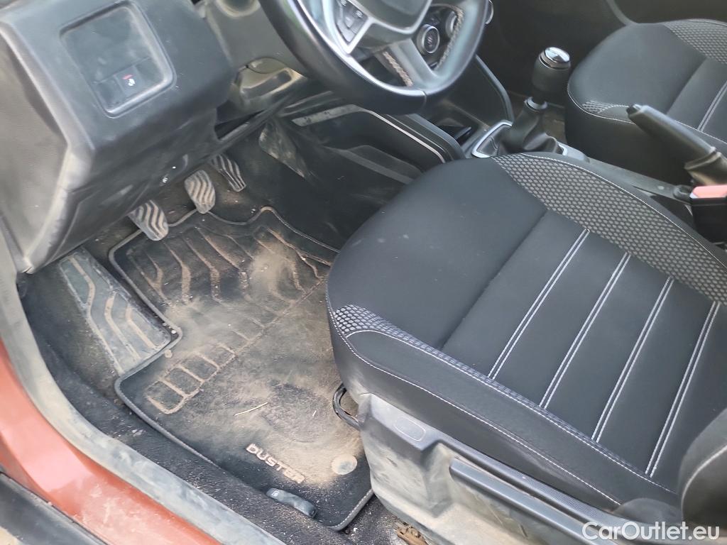  Dacia  Duster DACIA  / 2018 / 5P / todoterreno Journey Bl. dCi 85kW(115CV) 4X4 #26