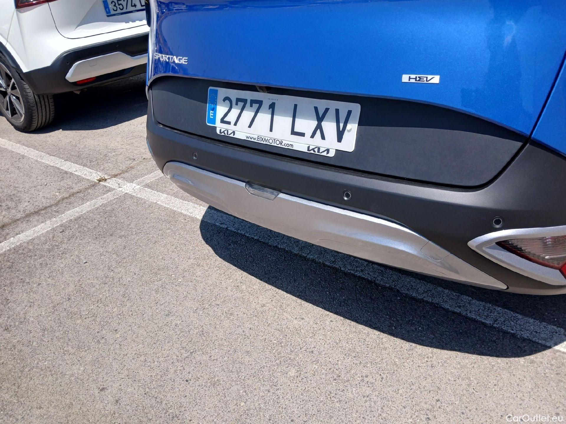  KIA  Sportage KIA  / 2022 / 5P / todoterreno 1.6 T-GDi HEV 171kW (230CV) Drive 4X2 #11